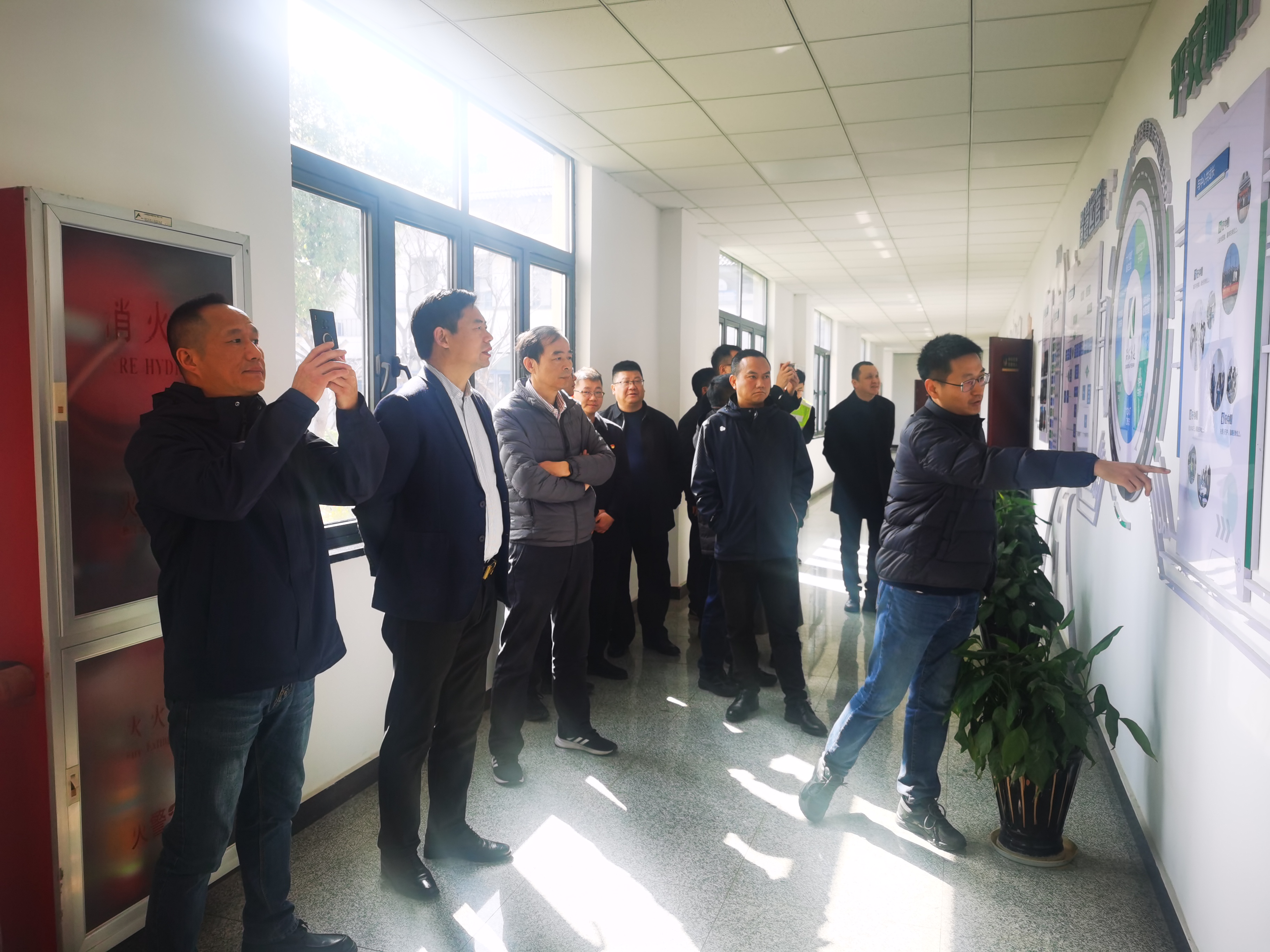 1710895376397184.jpg 1.jpg